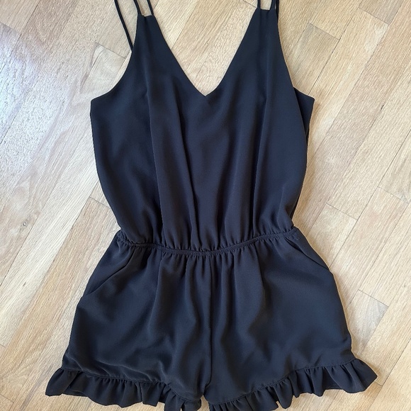 Julie Billiart Black Romper side Medium - Picture 1 of 8